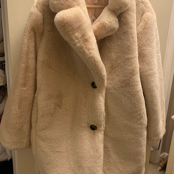 NWT Philosophy Cozy Fluffy Faux Fur Coat - Picture 3 of 5